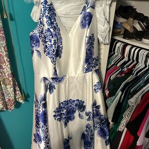 Never worn fits like an 8/10